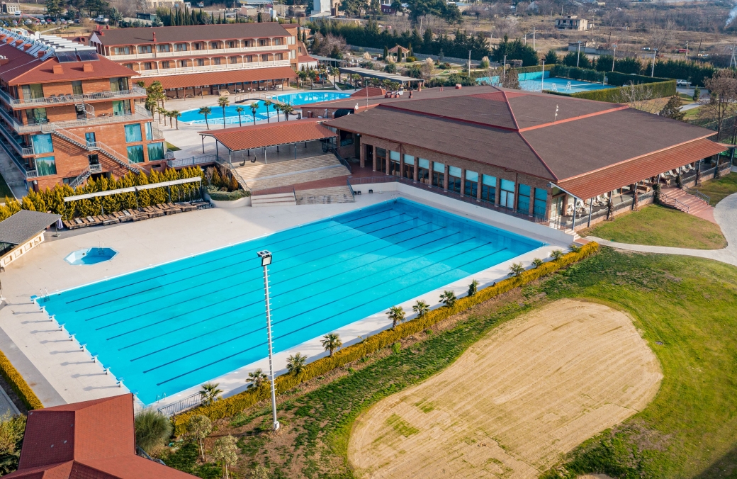 Outdoor Swimming pool