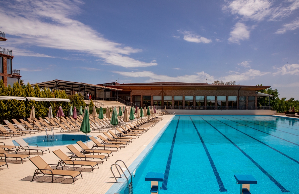 Outdoor Swimming Pool