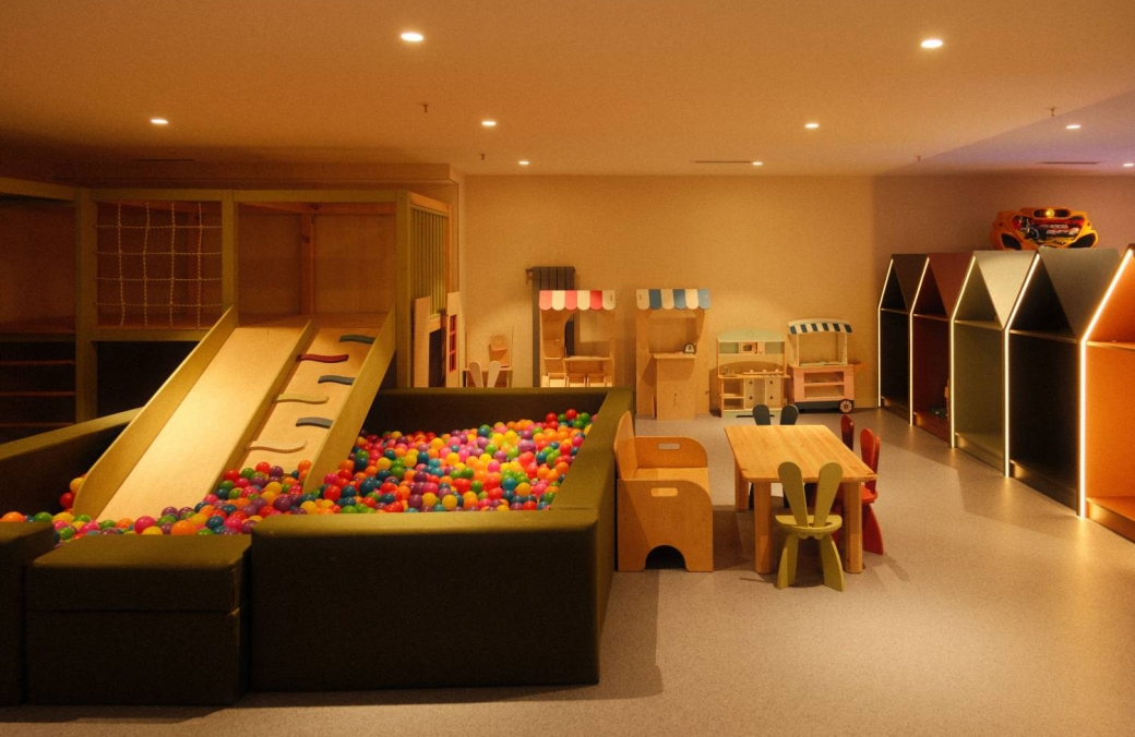 Children's entertainment space